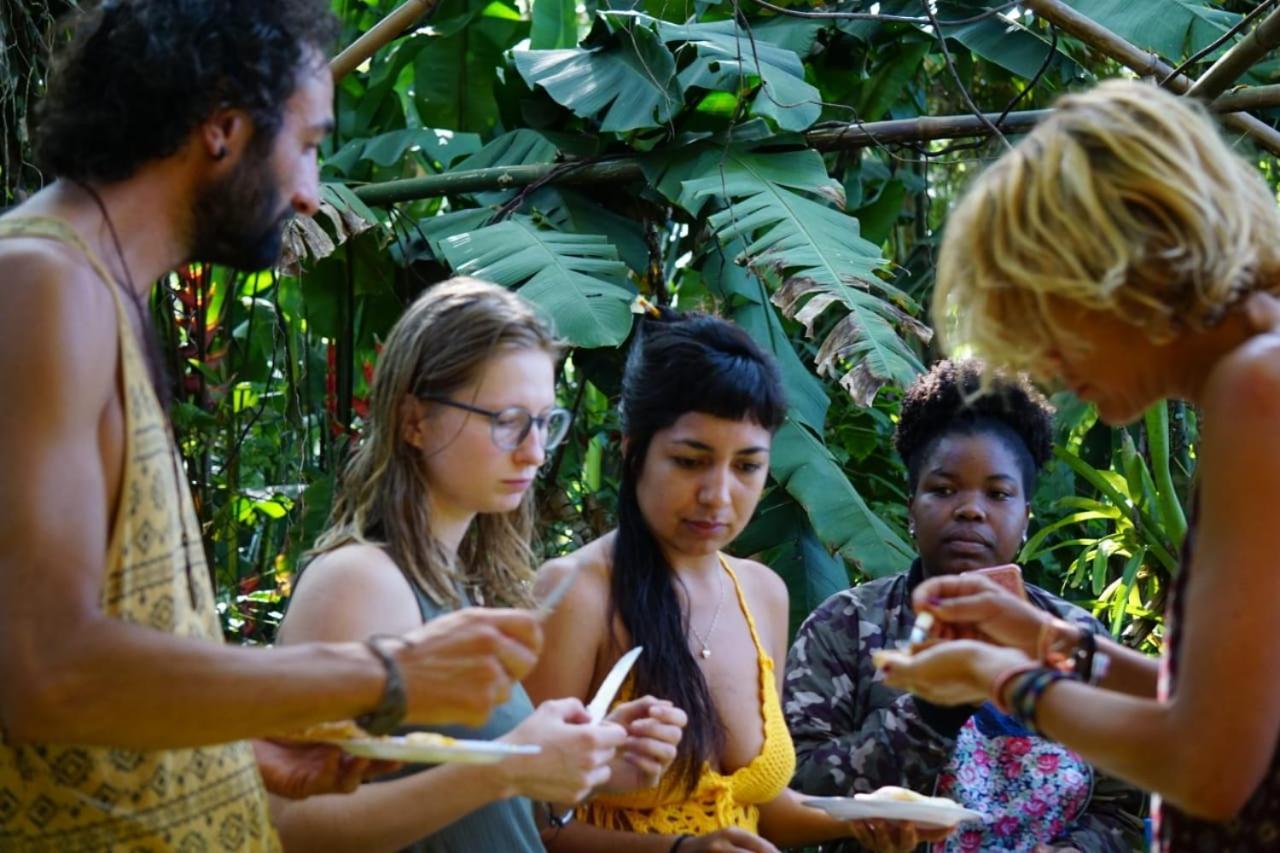 Hostel Tropico De Capricornio - Tenorio Ubatuba Kültér fotó